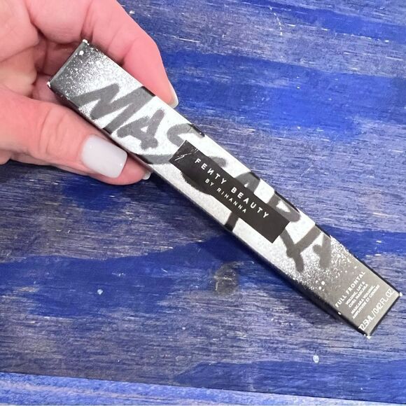 Fenty Beauty Full Frontal Mascara - New in box - Picture 1 of 14